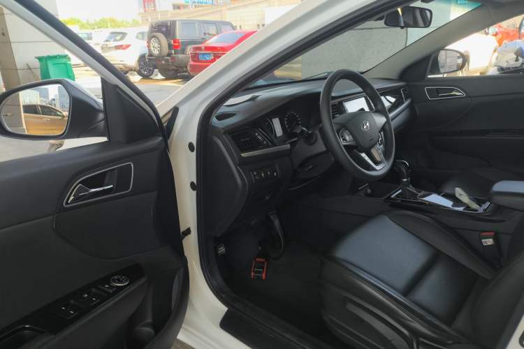 Used Hyundai Mistra 2019 1.8L Automatic Smart GLS China VI Standard Driver Seat