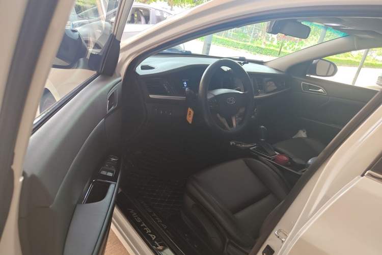 Used Hyundai Mistra 2019 1.8L Automatic Smart GLS China VI Standard Driver Seat