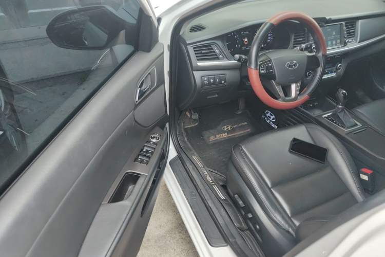 Used Hyundai Mistra 2019 1.8L Automatic Smart GLS China VI Standard Driver Seat