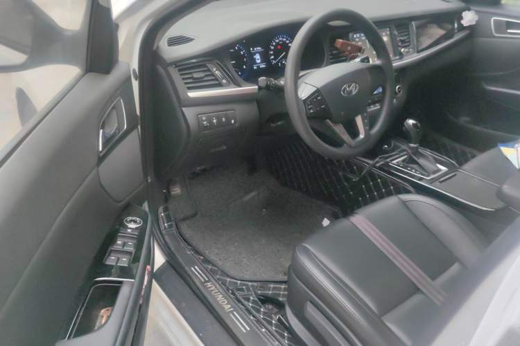 Used Hyundai Mistra 2019 1.8L Automatic Smart GLS China VI Standard Driver Seat
