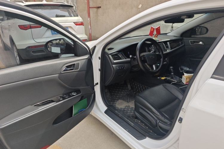 Used Hyundai Mistra 2019 1.8L Automatic Smart GLS China VI Standard Driver Seat