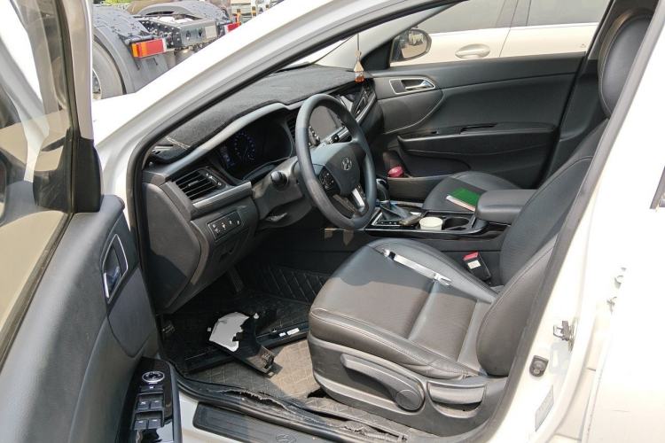 Used Hyundai Mistra 2019 1.8L Automatic Smart GLS China VI Standard Driver Seat
