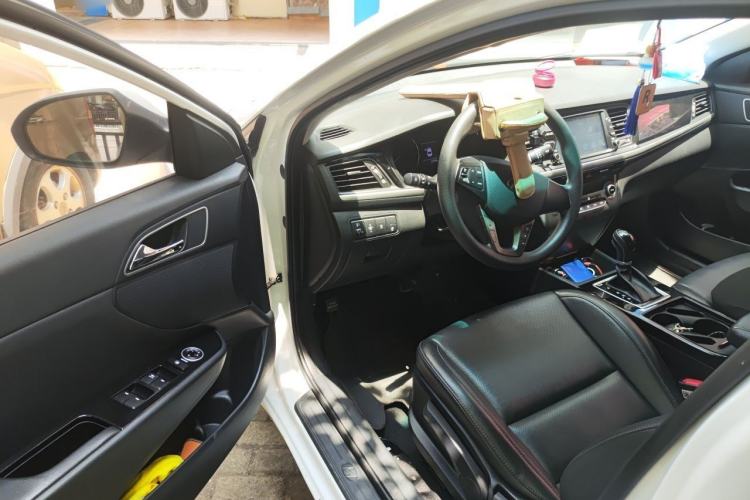 Used Hyundai Mistra 2019 1.8L Automatic Smart GLS China VI Standard Driver Seat