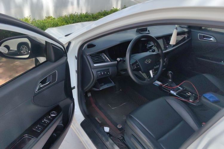 Used Hyundai Mistra 2019 1.8L Automatic Smart GLS China VI Standard Driver Seat