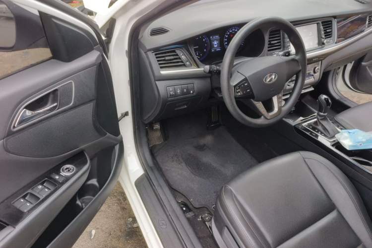 Used Hyundai Mistra 2019 1.8L Automatic Smart GLS China VI Standard Driver Seat