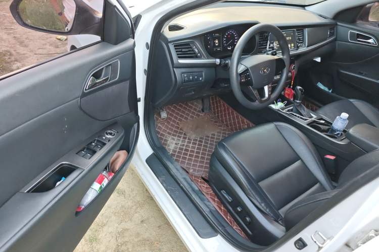 Used Hyundai Mistra 2019 1.8L Automatic Smart GLS China VI Standard Driver Seat