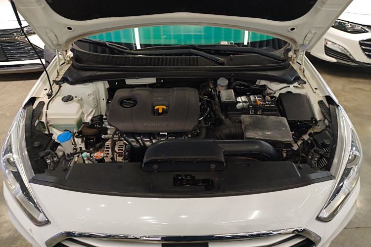 Used Hyundai Mistra 2019 1.8L Automatic Smart GLS China VI Standard Engine Bay