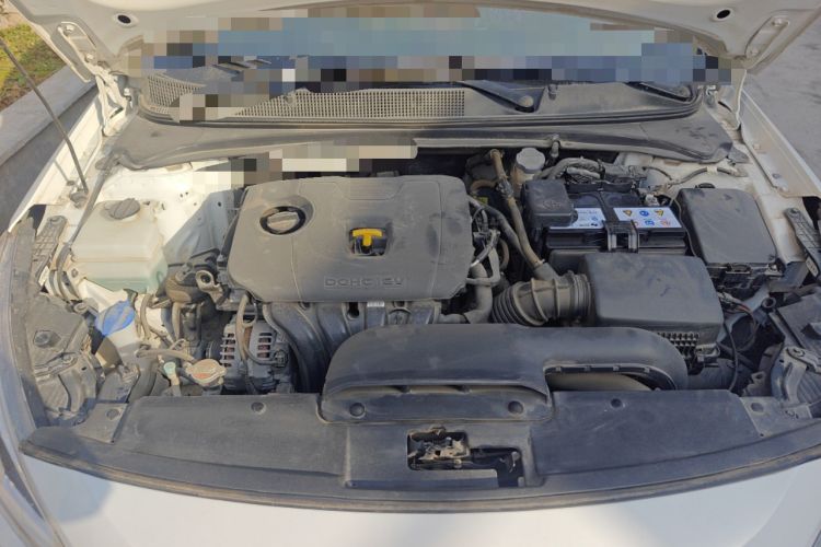 Used Hyundai Mistra 2019 1.8L Automatic Deluxe DLX Model China VI Standard Engine Bay
