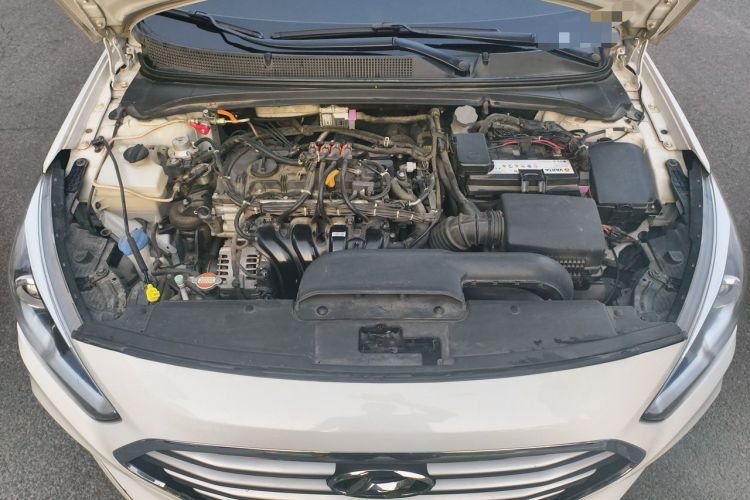 Used Hyundai Mistra 2019 1.8L Automatic Smart GLS Commemorative Model China VI Standard Engine Bay