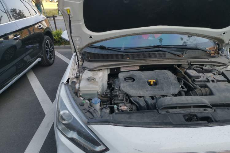 Used Hyundai Mistra 2019 1.8L Automatic Smart GLS China VI Standard Engine Bay Right