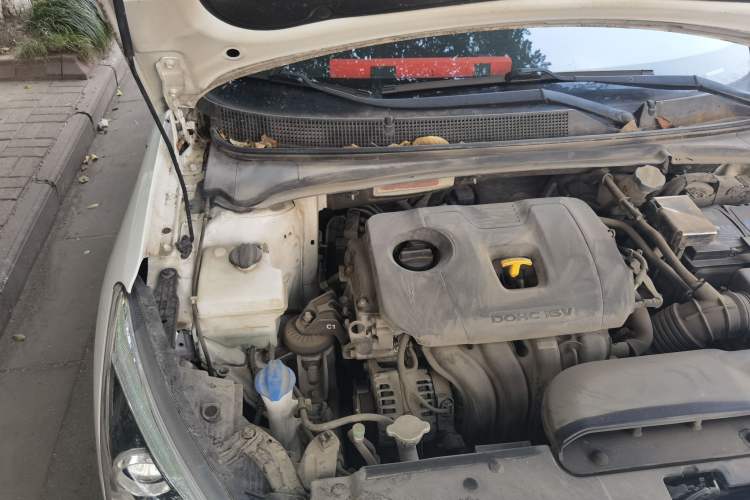 Used Hyundai Mistra 2019 1.8L Automatic Smart GLS Commemorative Model China VI Standard Engine Bay Right
