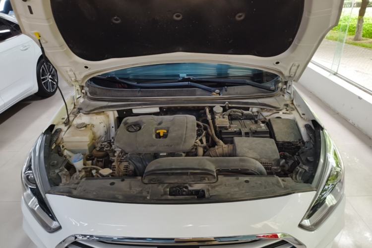 Used Hyundai Mistra 2019 1.8L Automatic Smart GLS China VI Standard Engine Bay