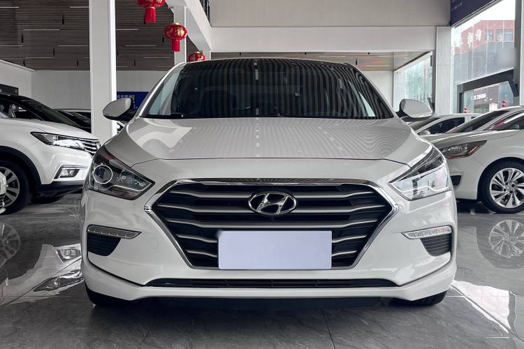 Used Hyundai Mistra 2019 1.8L Automatic Deluxe DLX Model China VI Standard Exterior 1