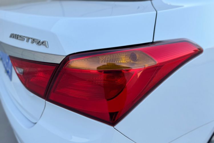 Used Hyundai Mistra 2019 1.8L Automatic Smart GLS Commemorative Model China VI Standard Exterior 7