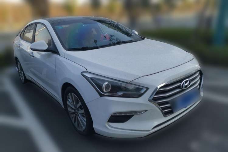 Used Hyundai Mistra 2019 1.8L Automatic Smart GLS China VI Standard Front Right 45 Deg