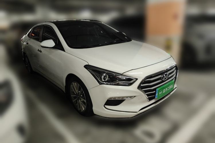 Used Hyundai Mistra 2019 1.8L Automatic Smart GLS China VI Standard Front Right 45 Deg