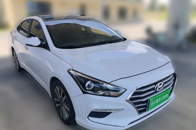 Used Hyundai Mistra 2019 1.8L Automatic Smart GLS China VI Standard Front Right 45 Deg