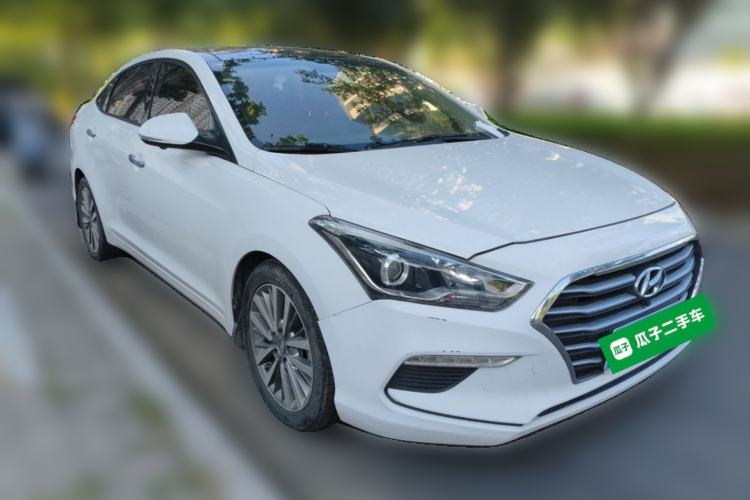 Used Hyundai Mistra 2019 1.8L Automatic Smart GLS China VI Standard Front Right 45 Deg
