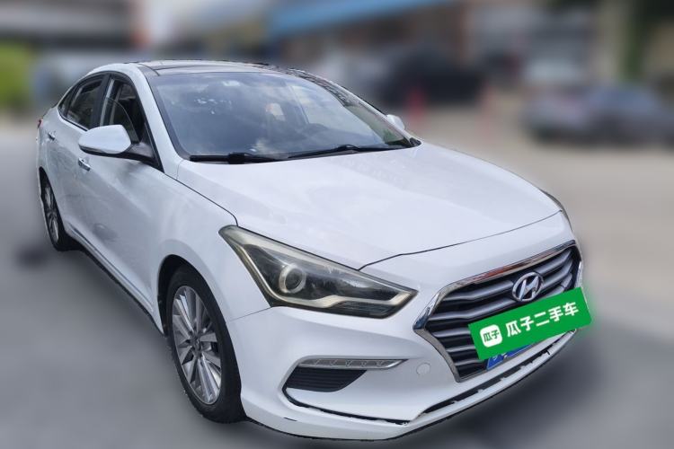Used Hyundai Mistra 2019 1.8L Automatic Smart GLS China VI Standard Front Right 45 Deg
