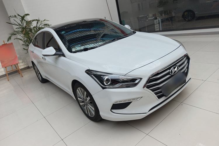 Used Hyundai Mistra 2019 1.8L Automatic Smart GLS China VI Standard Front Right 45 Deg