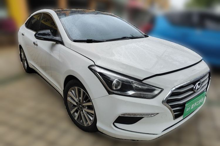 Used Hyundai Mistra 2019 1.8L Automatic Smart GLS China VI Standard Front Right 45 Deg