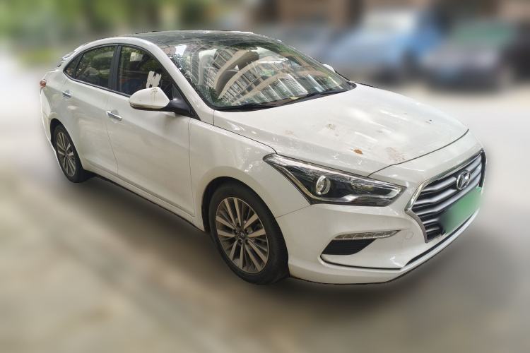 Used Hyundai Mistra 2019 1.8L Automatic Smart GLS China VI Standard Front Right 45 Deg