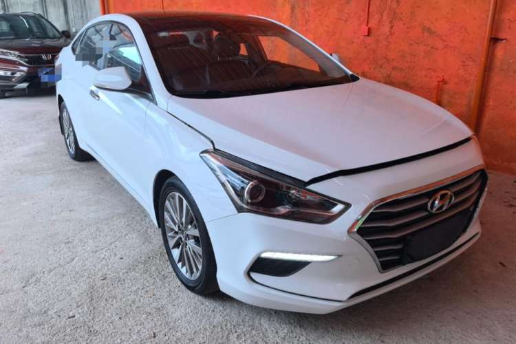 Used Hyundai Mistra 2019 1.8L Automatic Smart GLS China VI Standard Front Right 45 Deg