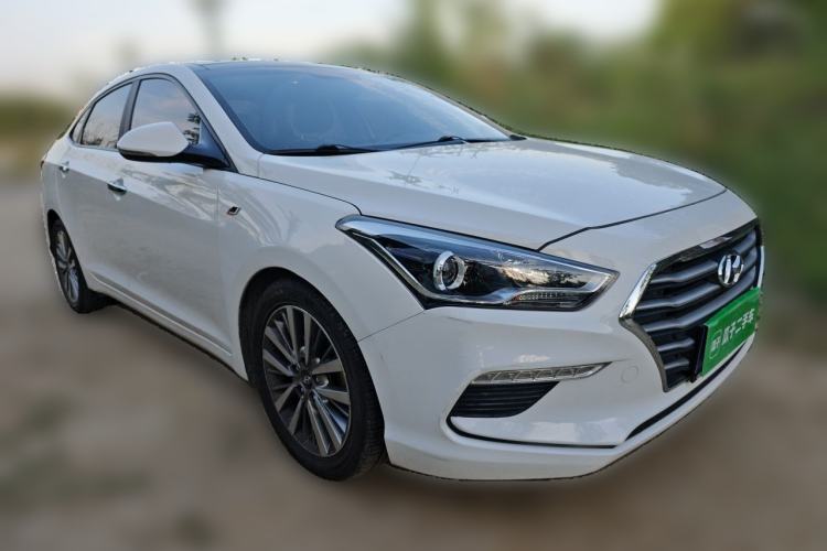 Used Hyundai Mistra 2019 1.8L Automatic Smart GLS China VI Standard Front Right 45 Deg