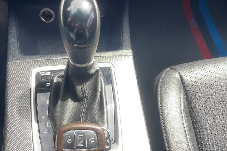 Used Hyundai Mistra 2019 1.8L Automatic Smart GLS Commemorative Model China VI Standard Gear Lever