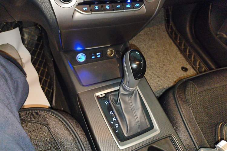 Used Hyundai Mistra 2019 1.8L Automatic Deluxe DLX Model China VI Standard Gear Lever