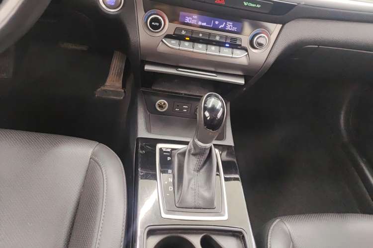 Used Hyundai Mistra 2019 1.8L Automatic Smart GLS China VI Standard Gear Lever