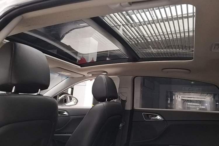 Used Hyundai Mistra 2019 1.8L Automatic Smart GLS China VI Standard Headliner