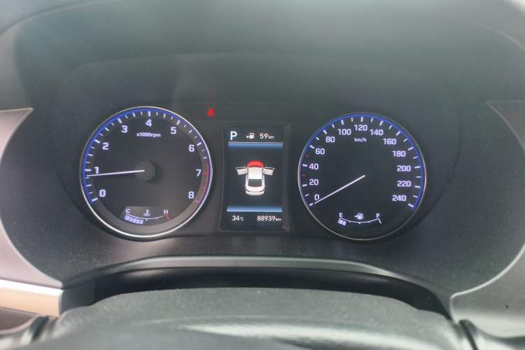 Used Hyundai Mistra 2019 1.8L Automatic Deluxe DLX Model China VI Standard Instrument Cluster