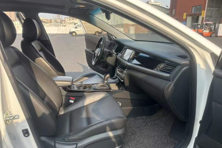 Used Hyundai Mistra 2019 1.8L Automatic Smart GLS China VI Standard Interior 10
