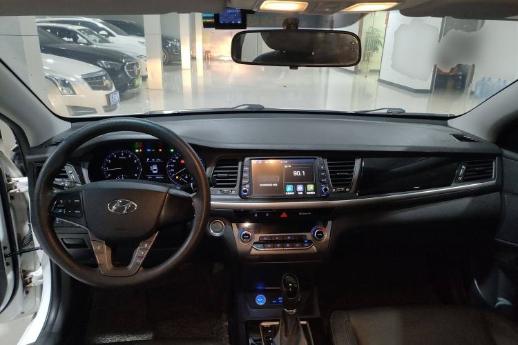 Used Hyundai Mistra 2019 1.8L Automatic Smart GLS China VI Standard Interior 2