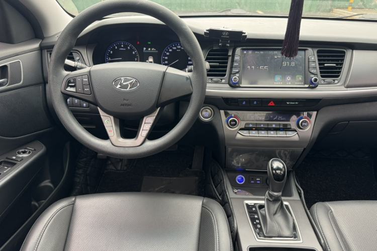 Used Hyundai Mistra 2019 1.8L Automatic Smart GLS Commemorative Model China VI Standard Interior 2