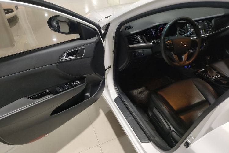 Used Hyundai Mistra 2019 1.8L Automatic Smart GLS China VI Standard Interior 3