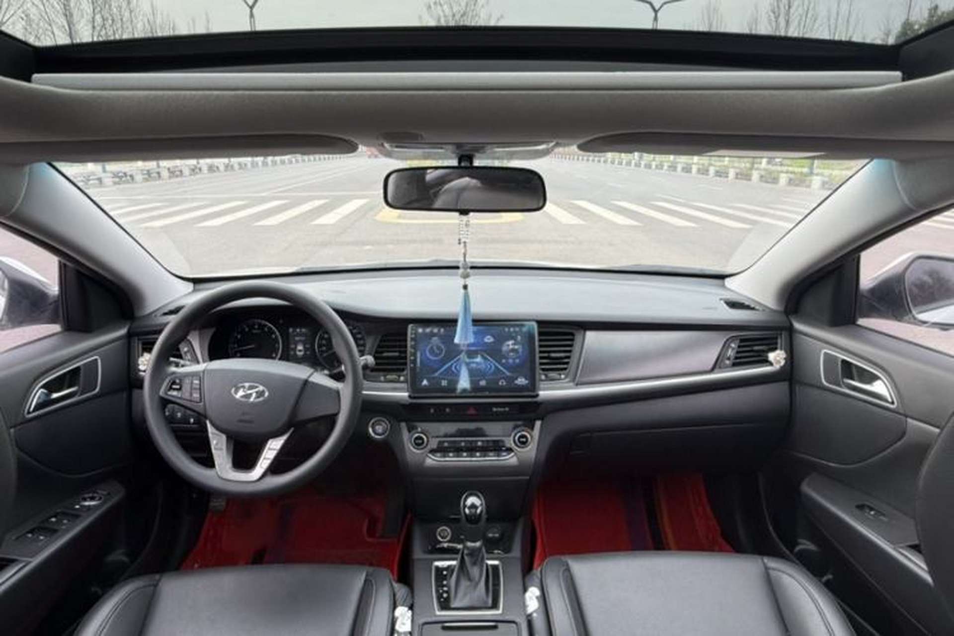 Used Hyundai Mistra 2019 1.8L Automatic Smart GLS Commemorative Model China VI Standard Interior 3
