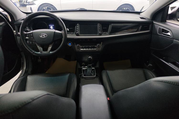 Used Hyundai Mistra 2019 1.8L Automatic Smart GLS China VI Standard Interior 3