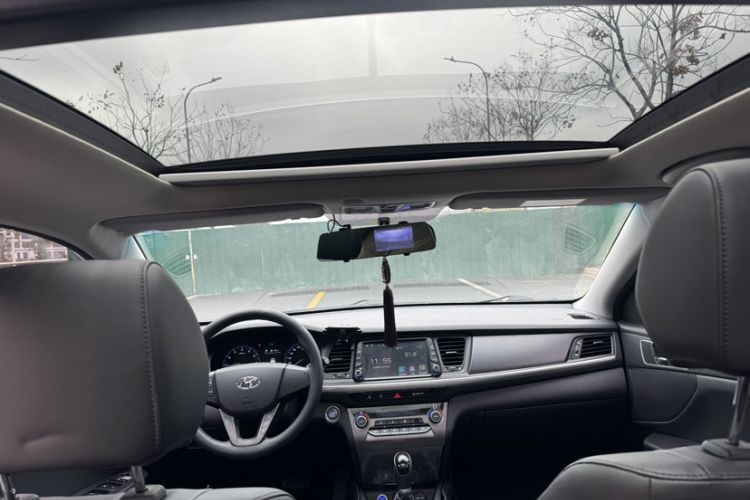 Used Hyundai Mistra 2019 1.8L Automatic Smart GLS Commemorative Model China VI Standard Interior 3