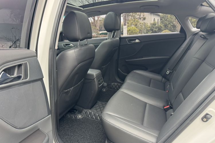 Used Hyundai Mistra 2019 1.8L Automatic Smart GLS Commemorative Model China VI Standard Interior 4