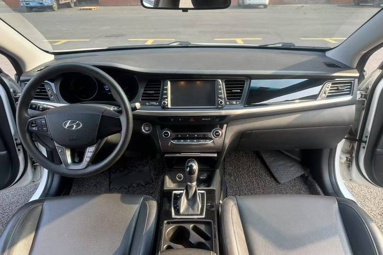 Used Hyundai Mistra 2019 1.8L Automatic Smart GLS China VI Standard Interior 9