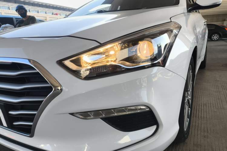 Used Hyundai Mistra 2019 1.8L Automatic Smart GLS China VI Standard Left Front Headlight