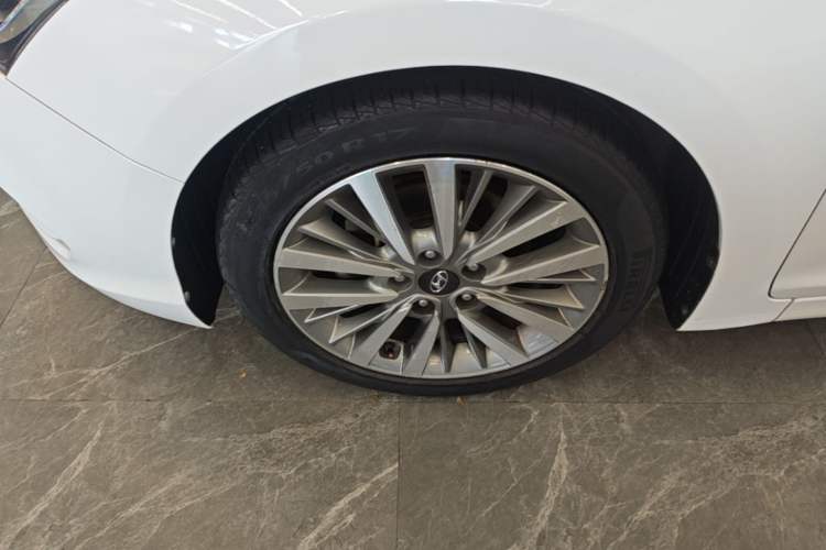 Used Hyundai Mistra 2019 1.8L Automatic Smart GLS China VI Standard Left Front Wheel Hub