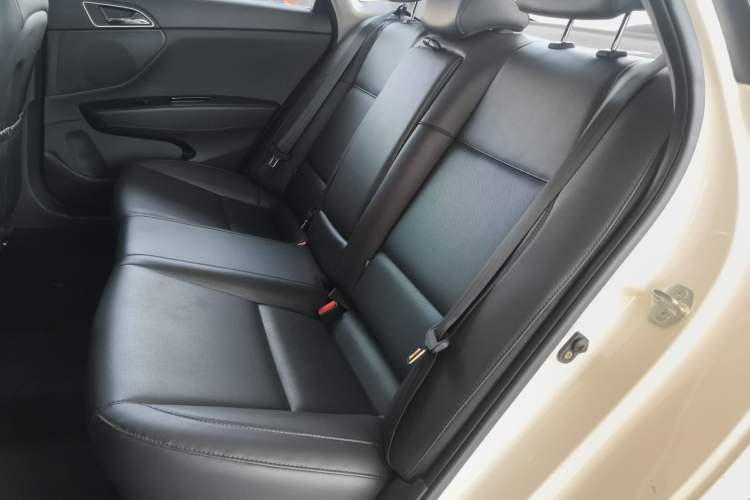 Used Hyundai Mistra 2019 1.8L Automatic Smart GLS China VI Standard Left Rear Seat