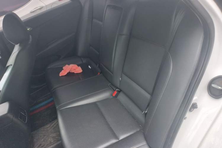 Used Hyundai Mistra 2019 1.8L Automatic Deluxe DLX Model China VI Standard Left Rear Seat