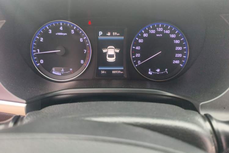 Used Hyundai Mistra 2019 1.8L Automatic Deluxe DLX Model China VI Standard Odometer Close Up
