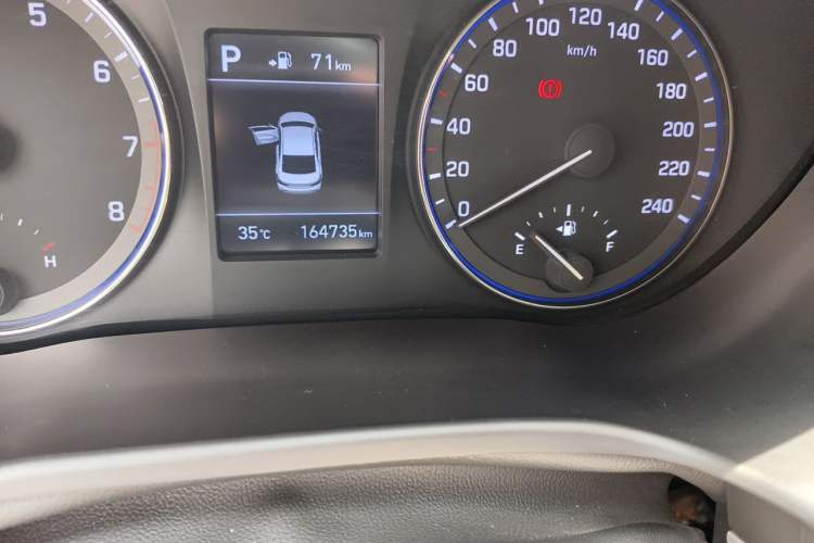 Used Hyundai Mistra 2019 1.8L Automatic Smart GLS China VI Standard Odometer Close Up