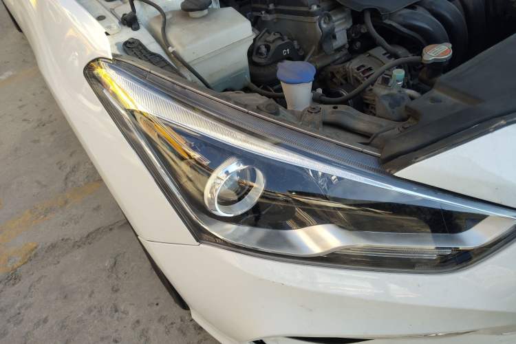 Used Hyundai Mistra 2019 1.8L Automatic Smart GLS China VI Standard Right Front Headlight