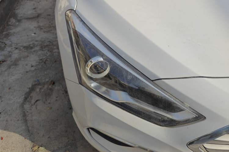 Used Hyundai Mistra 2019 1.8L Automatic Deluxe DLX Model China VI Standard Right Front Headlight